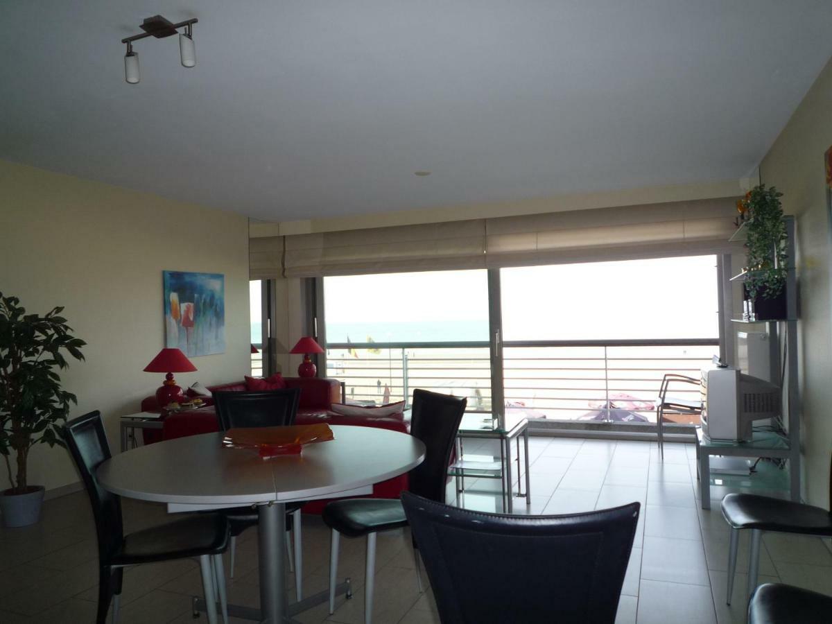 Residentie Albert-1, App.202, Zeelaan 214 Де Пане Екстериор снимка